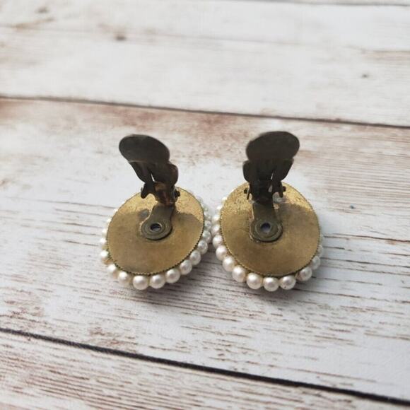 Vintage Clip On Earrings - White Oval with Faux Pearl Halo - Picture 4 of 4